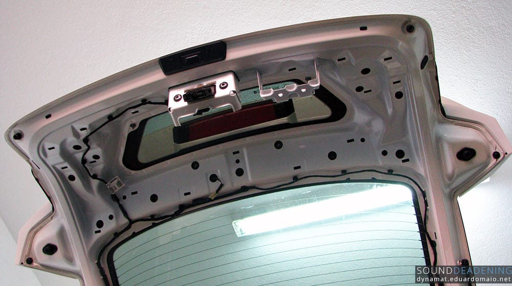 Rear part of the hatch